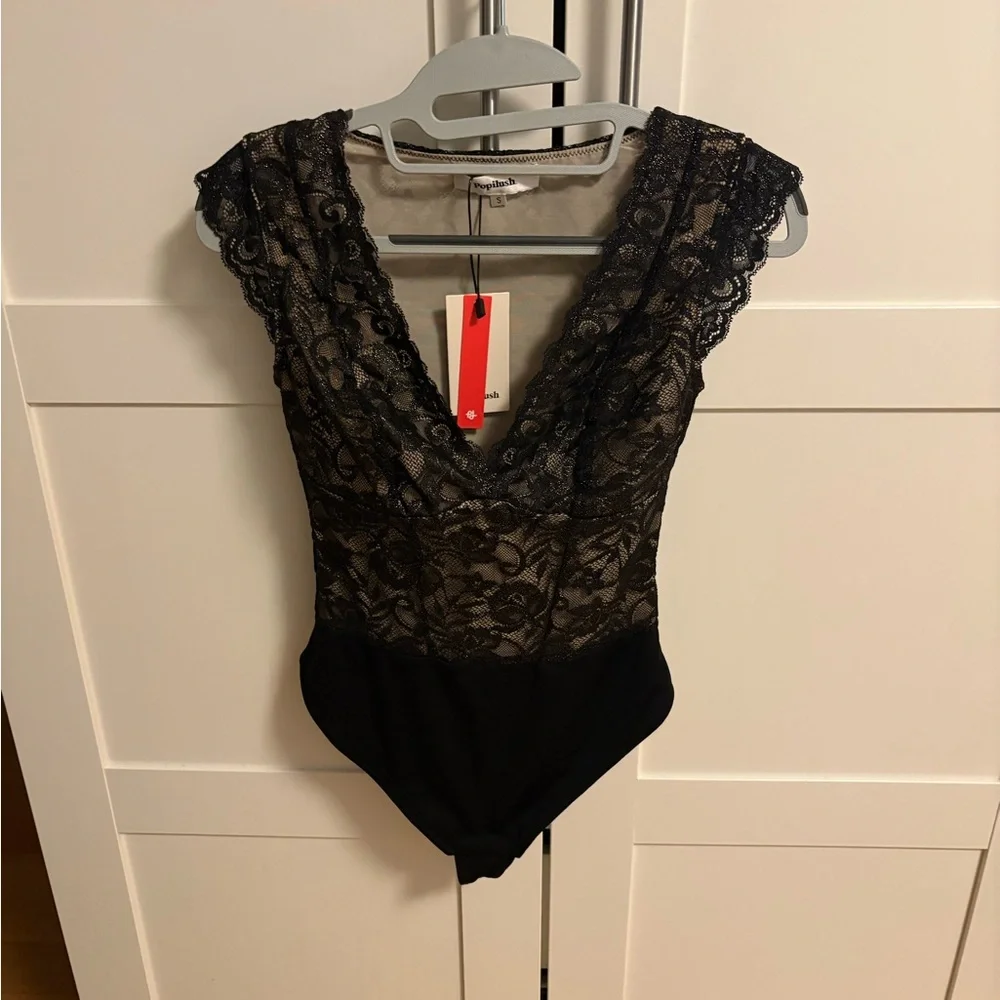 Popilush bodysuit. Brand new with tags - Picture 3 of 4